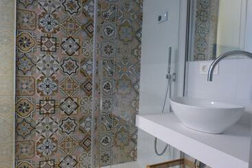 پانسیون Bilbao Art Lodge Staynnapartments