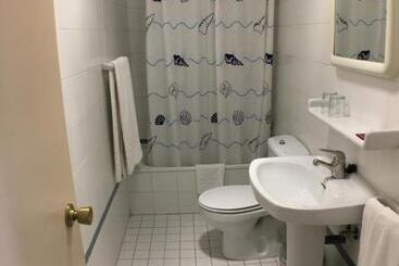 پانسیون Hostal Ec Leon