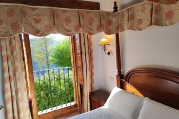 پانسیون Hostal Posada La Panadera