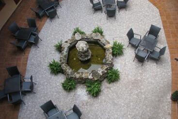 Apartahotel La Corrala