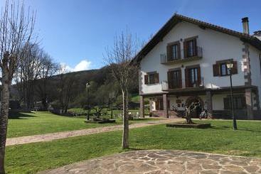 Apartamentos Irati - Espinal