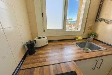 Apartamentos Sol y Mar Segur 3000