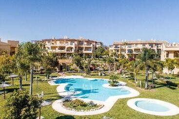 Quartiers Marbella Apartments