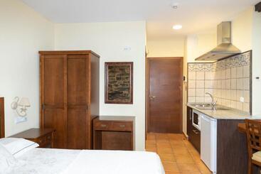 پانسیون Apartamentos Turisticos A Estacion