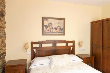 پانسیون Apartamentos Turisticos A Estacion