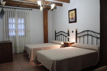پانسیون Casa Rural Puerto Del Emperador