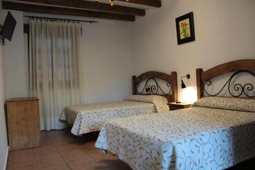 پانسیون Casa Rural Puerto Del Emperador