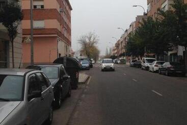 پانسیون Hostal El Poligono