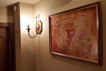 پانسیون Hostal Medievo