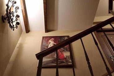 پانسیون Hostal Medievo