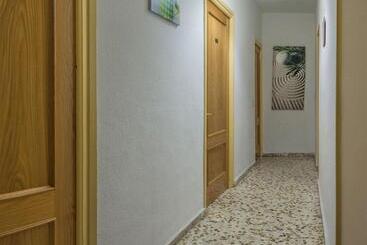 پانسیون Hostal Santa Barbara