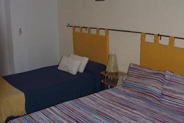 펜션 Hostal Y Apartamentos La Vereda