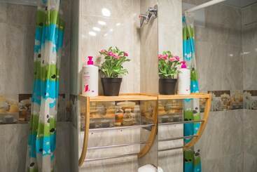 پانسیون Go Bcn Hostal Ideal Badal   Hostel