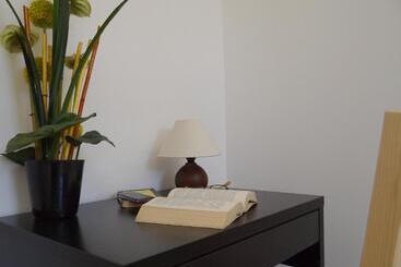 پانسیون Hostal Balkonis
