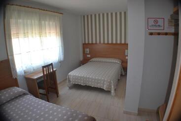 پانسیون Hostal Casa Maria
