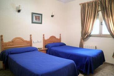 پانسیون Hostal Delfin Verde