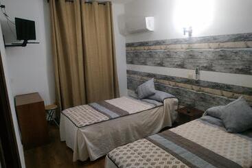 پانسیون Hostal El Rincón   Casa Marcos