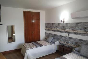پانسیون Hostal El Rincón   Casa Marcos