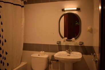 پانسیون Hostal La Tablada