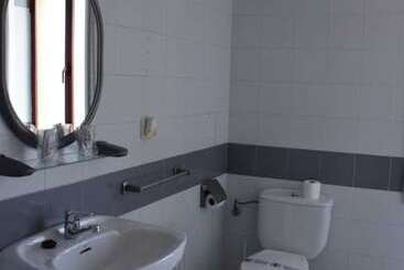 پانسیون Hostal La Tablada
