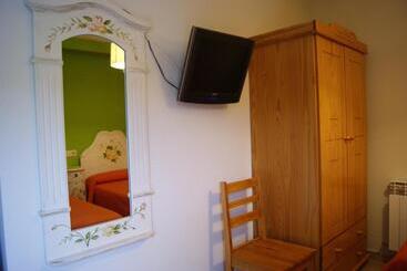پانسیون Hostal Peñacárdena