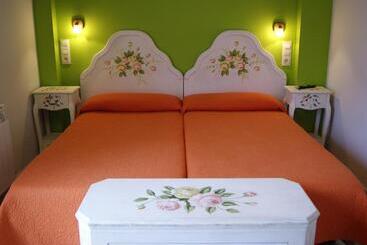 پانسیون Hostal Peñacárdena