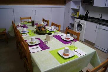 پانسیون Hostal Peñacárdena