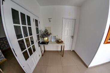 Apartamentos 7 Saias Marginal