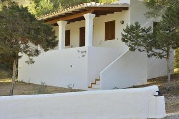 Apartamentos Noray - Es Calo