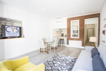 Cayres Suites Surdo