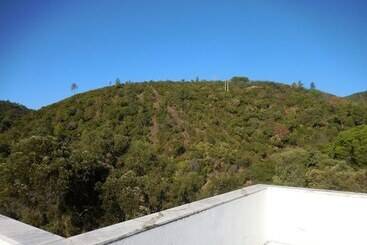 پانسیون Casa De Hóspedes Granifóia