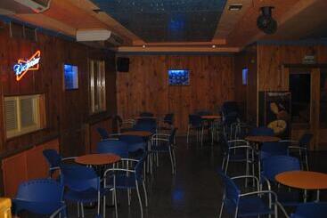 پانسیون Hostal Alvaro I