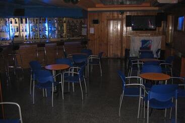 پانسیون Hostal Alvaro I