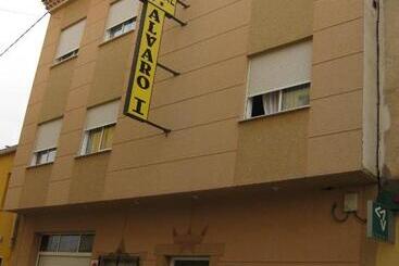 پانسیون Hostal Alvaro I