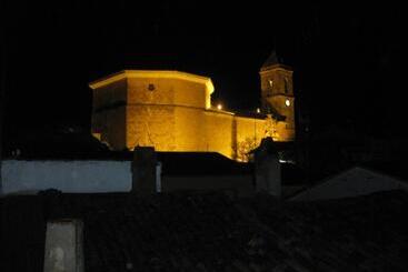 پانسیون Hostal Alvaro I