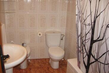 پانسیون Hostal Alvaro I