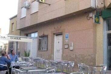 پانسیون Hostal Alvaro I