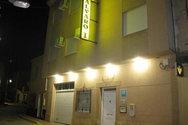 پانسیون Hostal Alvaro I