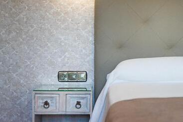 پانسیون Hostal Don Joaquín Alora
