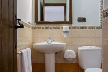 پانسیون Hostal Don Joaquín Alora