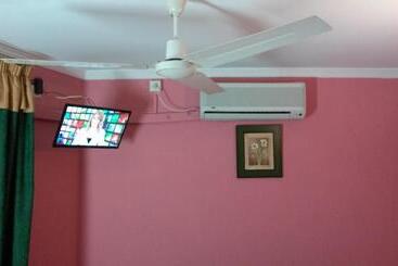 پانسیون Hostal El Patio