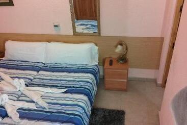 پانسیون Hostal El Patio
