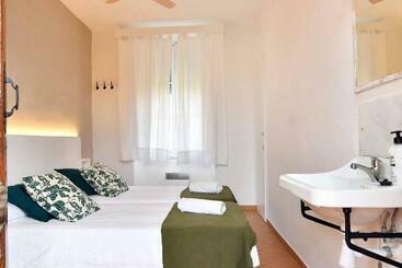 פנסיון Hostal L Estrella