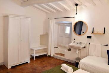 פנסיון Hostal L Estrella