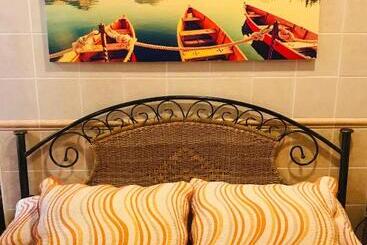 پانسیون Hostal La Tarayuela