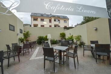 پانسیون Hostal Linares