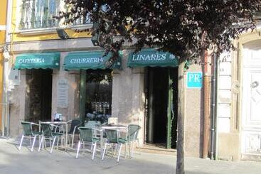 پانسیون Hostal Linares
