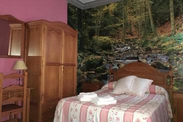 پانسیون Hostal Sevillana I