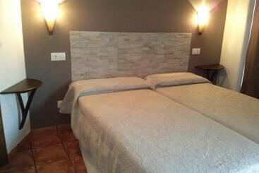 پانسیون Hostal Suetxe