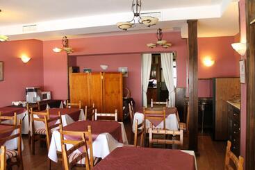 پانسیون Hosteria Verahouse